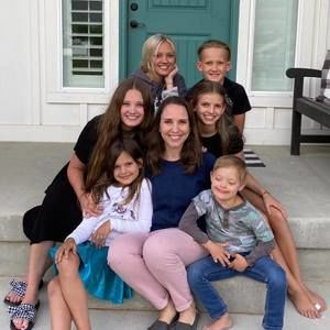 Meet your Posher, Natalie